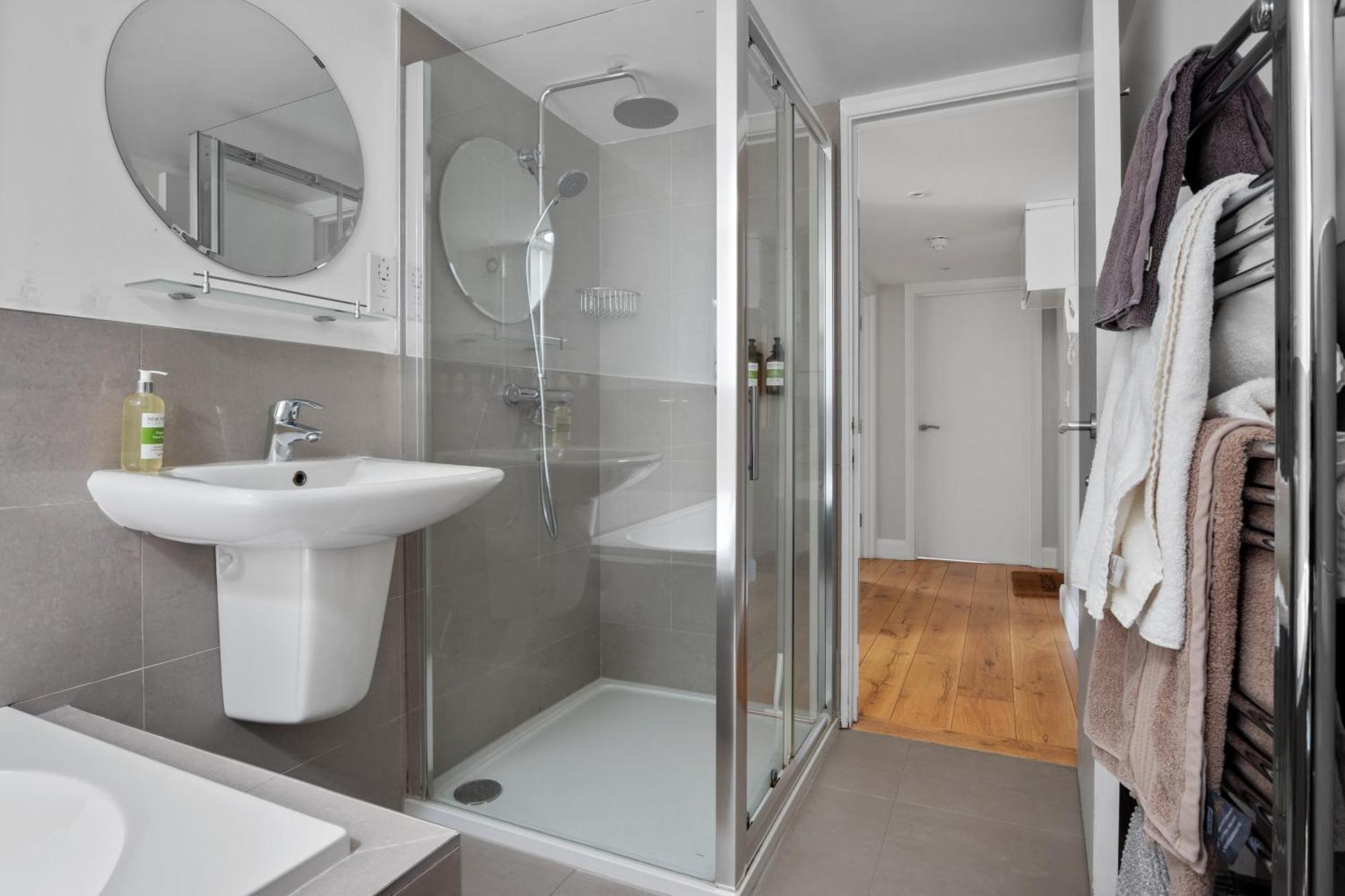 Cosy & Central Brockenhurst Flat, 2Br Exterior photo