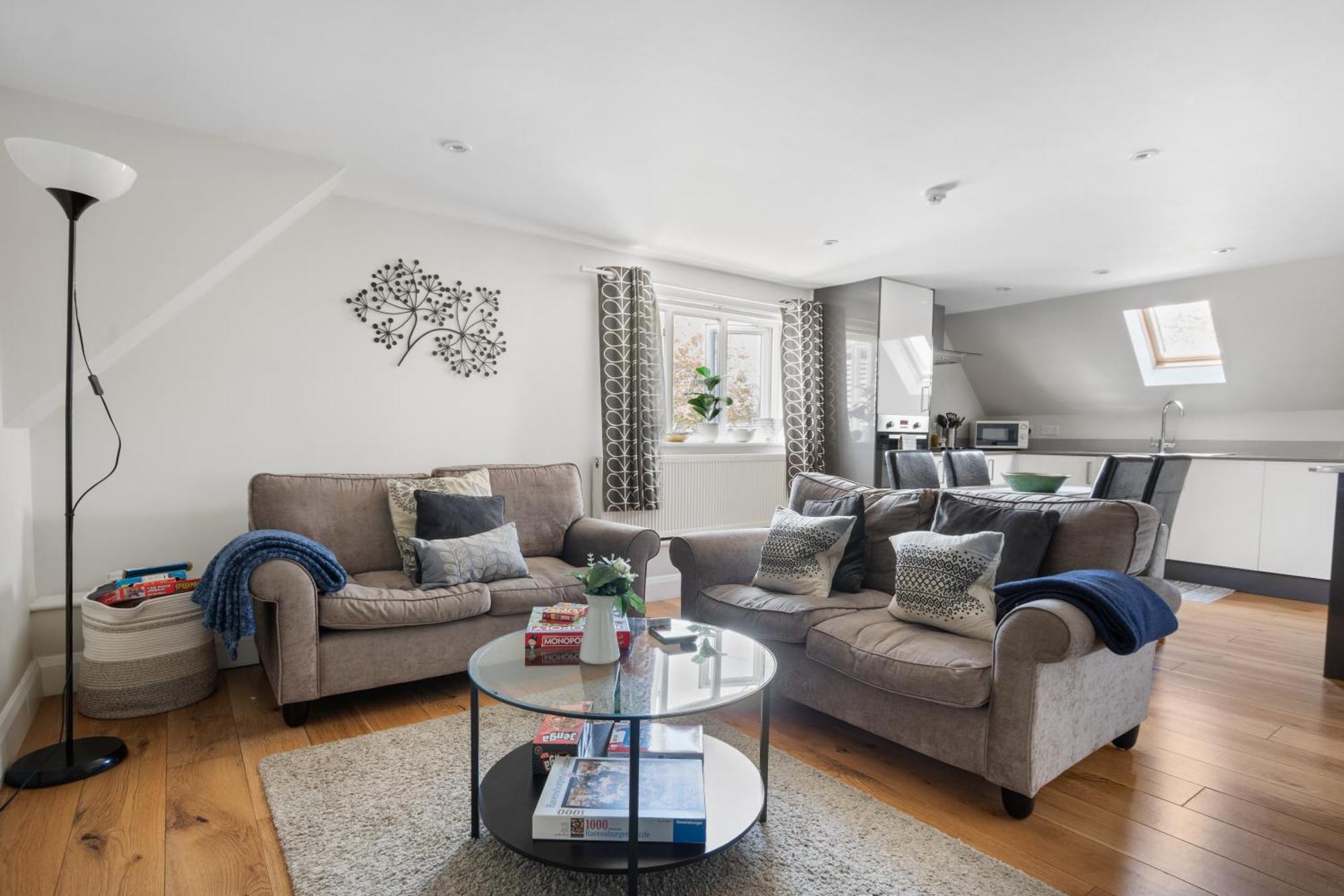 Cosy & Central Brockenhurst Flat, 2Br Exterior photo