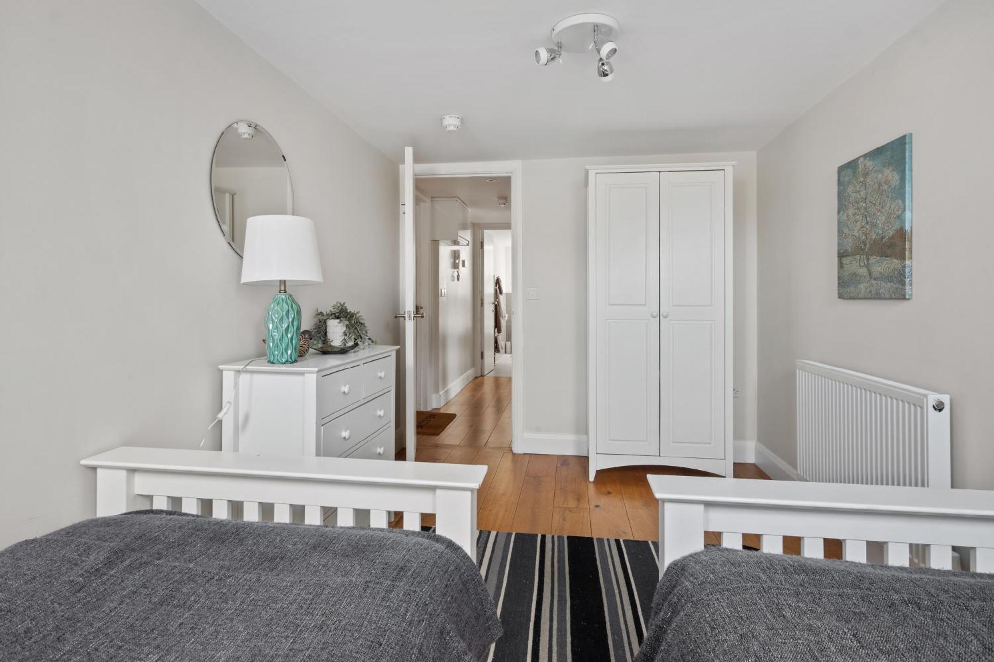 Cosy & Central Brockenhurst Flat, 2Br Exterior photo